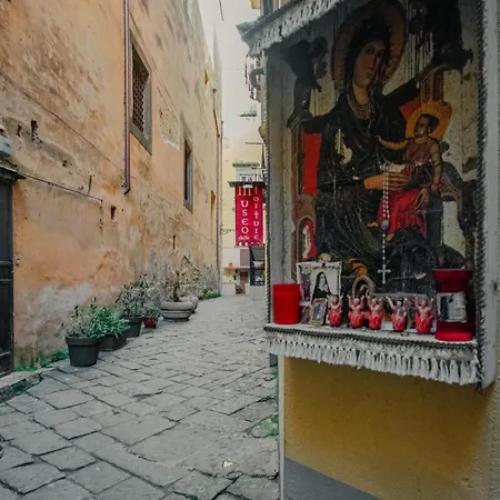 Dimora Luciella History And Culture Naples