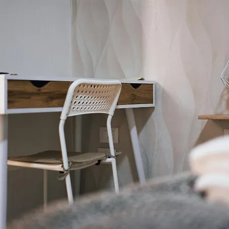 Appartement Dimora Luciella History And Culture Napels